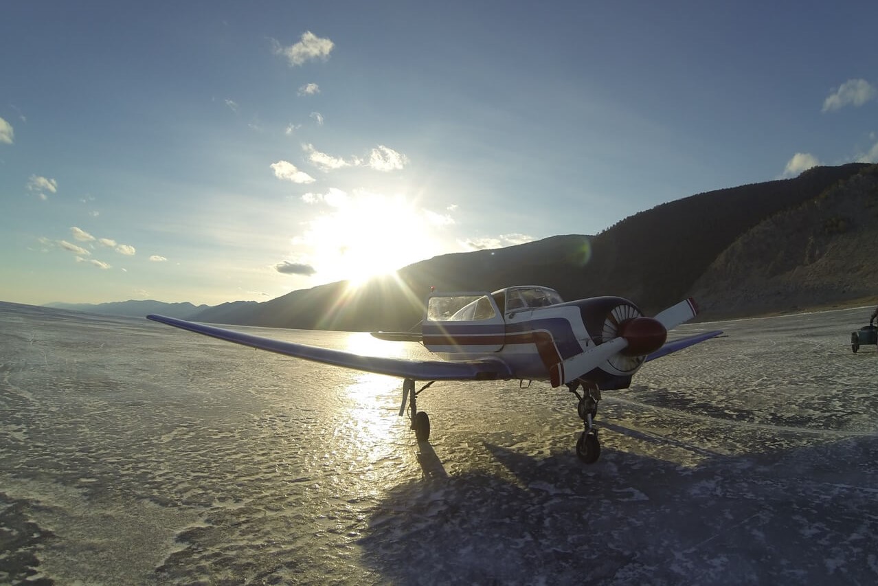 приземление самолета на лед.jpg