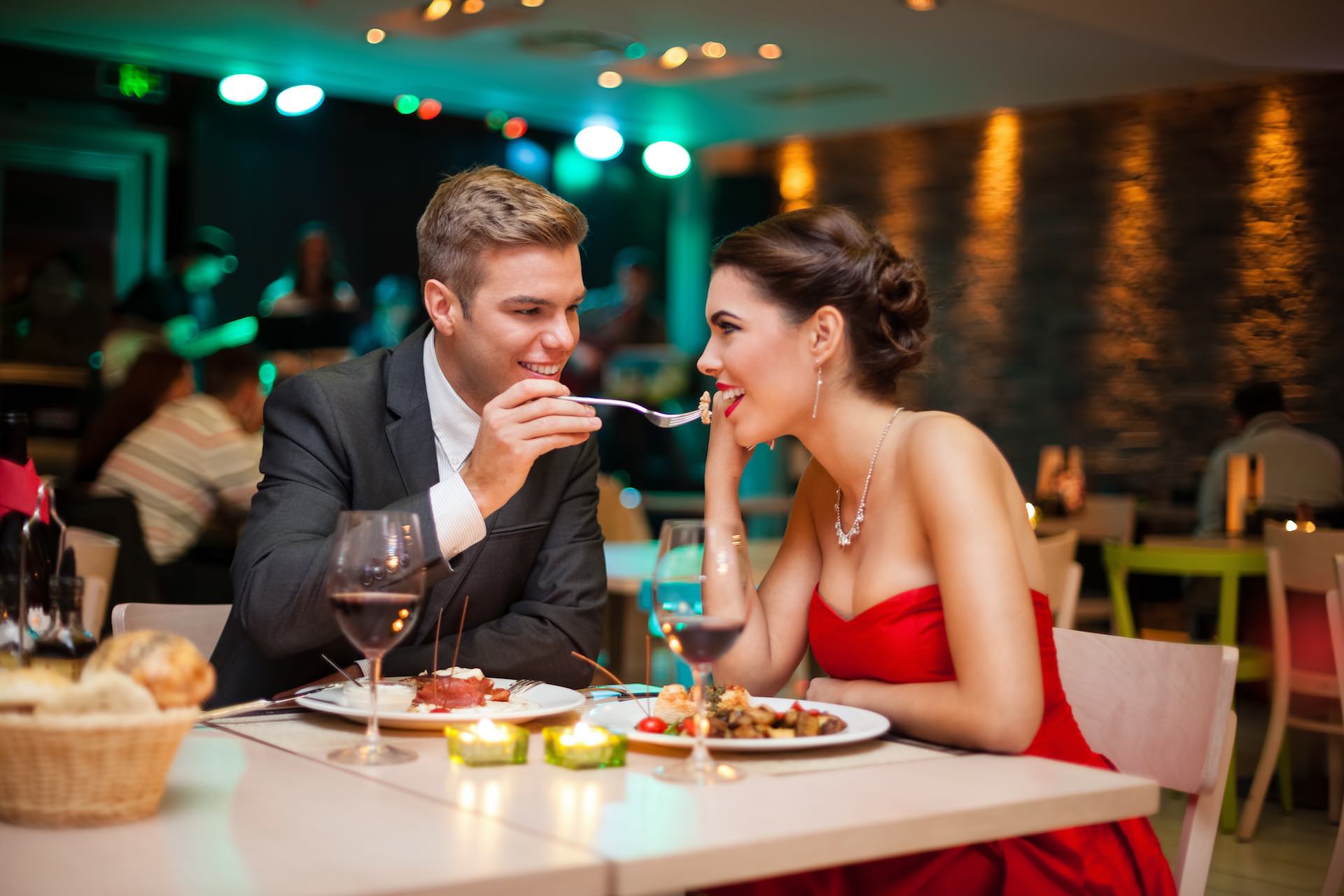 Романтическое свидание в ресторане в Иркутске