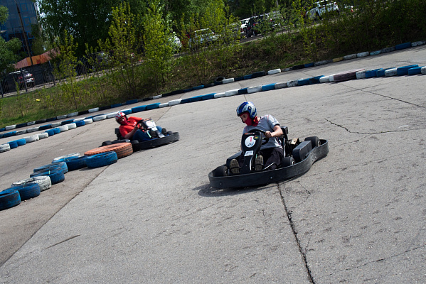 Картинг в Иркутске. ULTRA ПОДАРКИ. Купить картинг в Иркутске. Попробуйте участие в настоящей гонке и получите порцию незабываемых эмоций. Гонки на картах - это приятно и доступно. Сервис UltraPodarki.ru 8 (800) 505 95-30. Картинг Иркутск, картинг, гонки на картах Иркутск, гонки на картах, езда на карте Иркутск, езда на карте, купить картинг Иркутск, купить картинг, картинг цена Иркутск, картинг цена, картинг клуб Иркутск, картинг клуб, картинг центр, картинг центр Иркутск