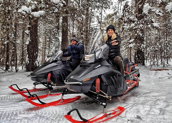 Катание на снегоходах в Иркутске в подарок. Сервис Ultra Подарки
. Подарочный сертификат на катание на снегоходах в Иркутске с друзьями. Закажите прокат снегоходов в подарок для мужчины по привлекательным ценам. Живописные маршруты для езды на снегоходах это отличная возможность активного отдыха. Сервис UltraPodarki.ru 8 800 505 95 30. катание на снегоходах, подарочный сертификат на катание на снегоходе, прокат снегоходов, прокат снегоходов Иркутск, катание на снегоходах Иркутск, езда на снегоходе