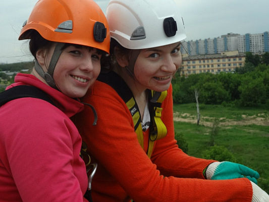 Роупджампинг - прыжки с верёвкой в Иркутске. Подарочные сертификаты Ultra Подарки. Роупджампинг в Иркутске - Экстремальный оригинальный подарок или подарочный сертификат на Роупджампинг - прыжки с верёвкой. Сервис UltraPodarki.ru 8-800-505-95-30. роупджампинг Иркутск, прыжок веревка Иркутск, роупджампинг, прыжок веревка, прыжок с веревкой, Подарок, подарочный сертификат, экстрим, экстремальный подарок