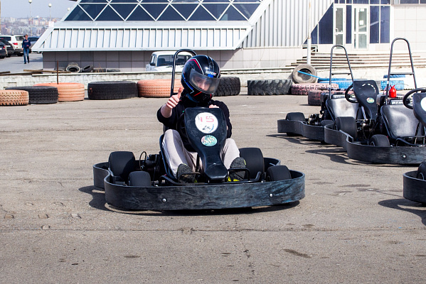Картинг в Иркутске. ULTRA ПОДАРКИ. Купить картинг в Иркутске. Попробуйте участие в настоящей гонке и получите порцию незабываемых эмоций. Гонки на картах - это приятно и доступно. Сервис UltraPodarki.ru 8 (800) 505 95-30. Картинг Иркутск, картинг, гонки на картах Иркутск, гонки на картах, езда на карте Иркутск, езда на карте, купить картинг Иркутск, купить картинг, картинг цена Иркутск, картинг цена, картинг клуб Иркутск, картинг клуб, картинг центр, картинг центр Иркутск