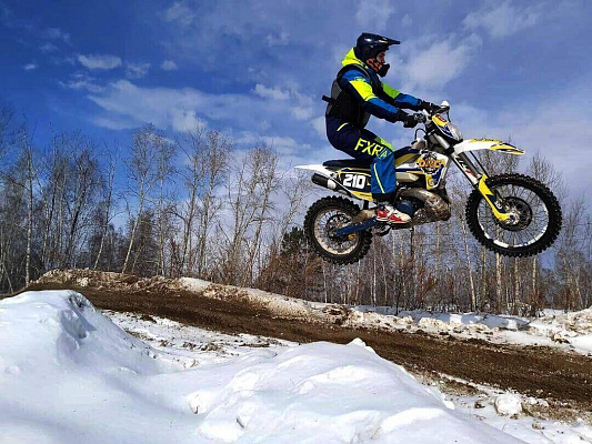 Катание на мотоцикле в Иркутске. ULTRA ПОДАРКИ. Купить катание на мотоцикле в Иркутске. Попробовав езду на мотоциклах, вы получите порцию адреналина и невероятные эмоции. Сервис: UltraPodarki.ru 8 800 505 95 30.. Катание на мотоцикле в Иркутске, прокат мотоциклов Иркутск, катание на мотоциклах, прокат мотоцикла, езда на мотоцикле Иркутск, езда на мотоцикле, мотопрогулка Иркутск, мотопрогулка, поездки на байке, личный мотоцикл, катание на мотоцикле, мотоциклетный шлем, увлечение поездками на мотоцикле, пристрастие к мотоциклам, сертификат на поездку на мотоцикле, прокатиться на мотоцикле, мото-транспорт, мото-треки, мото-поездки, езда на мотоцикле в Иркутске, катание на мотоцикле в Иркутске, мотоклуб в Иркутске
