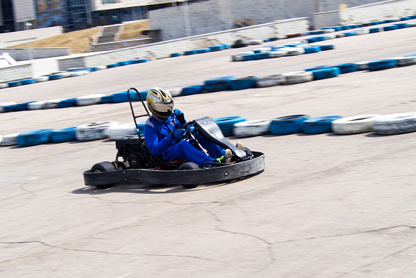 Картинг в Иркутске. ULTRA ПОДАРКИ. Купить картинг в Иркутске. Попробуйте участие в настоящей гонке и получите порцию незабываемых эмоций. Гонки на картах - это приятно и доступно. Сервис UltraPodarki.ru 8 (800) 505 95-30. Картинг Иркутск, картинг, гонки на картах Иркутск, гонки на картах, езда на карте Иркутск, езда на карте, купить картинг Иркутск, купить картинг, картинг цена Иркутск, картинг цена, картинг клуб Иркутск, картинг клуб, картинг центр, картинг центр Иркутск