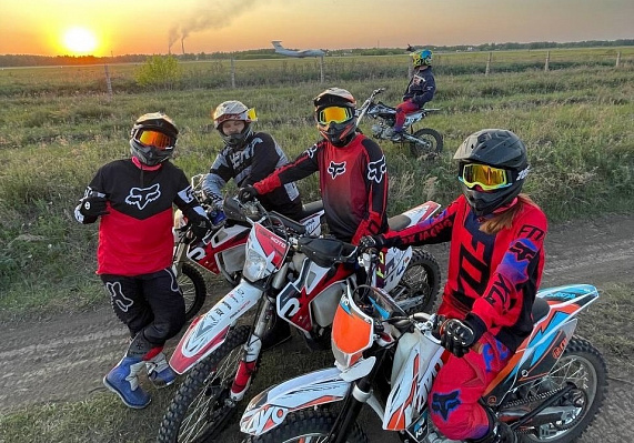 Катание на мотоцикле в Иркутске. ULTRA ПОДАРКИ. Купить катание на мотоцикле в Иркутске. Попробовав езду на мотоциклах, вы получите порцию адреналина и невероятные эмоции. Сервис: UltraPodarki.ru 8 800 505 95 30.. Катание на мотоцикле в Иркутске, прокат мотоциклов Иркутск, катание на мотоциклах, прокат мотоцикла, езда на мотоцикле Иркутск, езда на мотоцикле, мотопрогулка Иркутск, мотопрогулка, поездки на байке, личный мотоцикл, катание на мотоцикле, мотоциклетный шлем, увлечение поездками на мотоцикле, пристрастие к мотоциклам, сертификат на поездку на мотоцикле, прокатиться на мотоцикле, мото-транспорт, мото-треки, мото-поездки, езда на мотоцикле в Иркутске, катание на мотоцикле в Иркутске, мотоклуб в Иркутске
