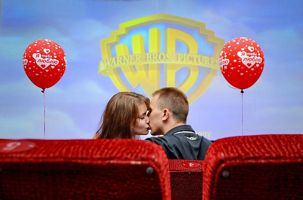 Романтическое свидание в кинотеатре в Иркутске. Ultra Подарки. Купить романтическое свидание в кинотеатре в Иркутске. Подарите самым близким незабываемые моменты и признайтесь в искренних чувствах. Сервис UltraPodarki.ru 8-800-505-95-30. Романтическое свидание в кинотеатре в Иркутске, свидание в Иркутске, свидание в кинотеатре, сертификат на свидание в кинотеатре, сертификат на свидание в Иркутске, купить свидание, купить свидание Иркутск, первое свидание, девушка свидание, хороший кинотеатре, романтический кинотеатре, романтический вечер, романтический ужин, романтические любимому, романтическая музыка