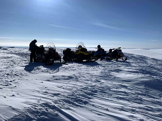 Катание на снегоходах в Иркутске в подарок. Сервис Ultra Подарки
. Подарочный сертификат на катание на снегоходах в Иркутске с друзьями. Закажите прокат снегоходов в подарок для мужчины по привлекательным ценам. Живописные маршруты для езды на снегоходах это отличная возможность активного отдыха. Сервис UltraPodarki.ru 8 800 505 95 30. катание на снегоходах, подарочный сертификат на катание на снегоходе, прокат снегоходов, прокат снегоходов Иркутск, катание на снегоходах Иркутск, езда на снегоходе