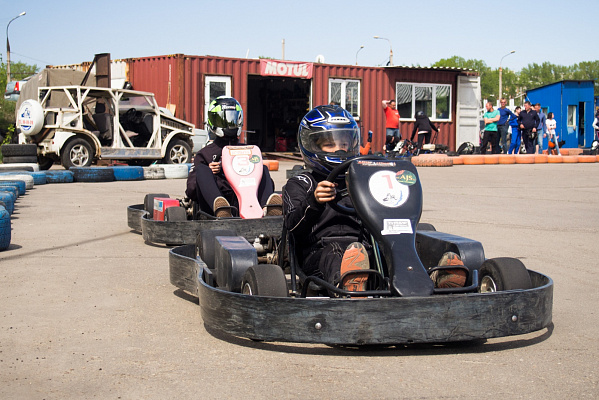 Картинг в Иркутске. ULTRA ПОДАРКИ. Купить картинг в Иркутске. Попробуйте участие в настоящей гонке и получите порцию незабываемых эмоций. Гонки на картах - это приятно и доступно. Сервис UltraPodarki.ru 8 (800) 505 95-30. Картинг Иркутск, картинг, гонки на картах Иркутск, гонки на картах, езда на карте Иркутск, езда на карте, купить картинг Иркутск, купить картинг, картинг цена Иркутск, картинг цена, картинг клуб Иркутск, картинг клуб, картинг центр, картинг центр Иркутск