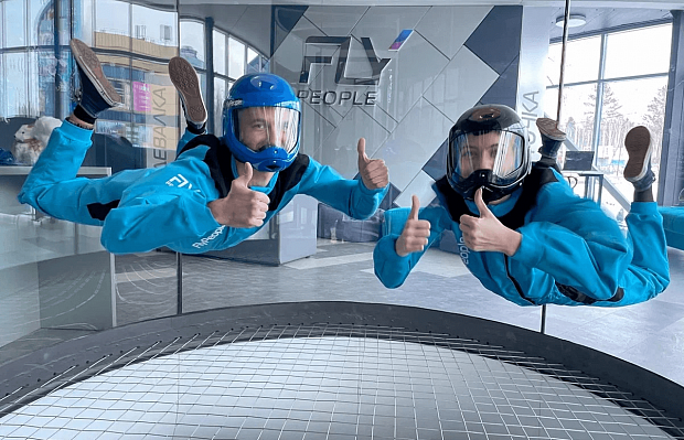 Полёт в аэротрубе  в Иркутске. Ultra Подарки. Полёт в аэротрубе  в Иркутске. Попробуйте полёт в аэротрубе . Сервис: UltraPodarki.ru 8 800 505 95 30. Полёт в аэротрубе , аэротруба Иркутск, полёт Иркутск