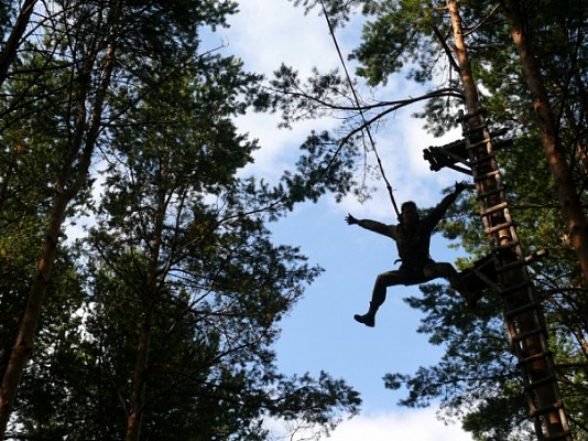 Роупджампинг - прыжки с верёвкой в Иркутске. Подарочные сертификаты Ultra Подарки. Роупджампинг в Иркутске - Экстремальный оригинальный подарок или подарочный сертификат на Роупджампинг - прыжки с верёвкой. Сервис UltraPodarki.ru 8-800-505-95-30. роупджампинг Иркутск, прыжок веревка Иркутск, роупджампинг, прыжок веревка, прыжок с веревкой, Подарок, подарочный сертификат, экстрим, экстремальный подарок
