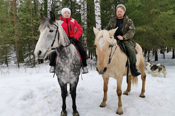 Конная прогулка для двоих в Иркутске. Подарочные сертификаты Ultra Подарки. Купить оригинальный подарок или подарочный сертификат на Конная прогулка для двоих в Иркутске. Сервис UltraPodarki.ru 8-800-505-9530. Катание на лошадях, Прогулка на лошади, Прогулка на лошадях для двоих, Конная прогулка для двоих, конный клуб, Конный клуб, конная прогулка, конная прогулка в Иркутске