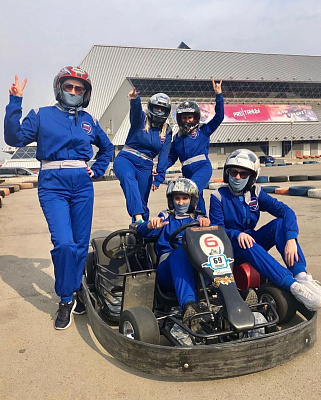 Картинг в Иркутске. ULTRA ПОДАРКИ. Купить картинг в Иркутске. Попробуйте участие в настоящей гонке и получите порцию незабываемых эмоций. Гонки на картах - это приятно и доступно. Сервис UltraPodarki.ru 8 (800) 505 95-30. Картинг Иркутск, картинг, гонки на картах Иркутск, гонки на картах, езда на карте Иркутск, езда на карте, купить картинг Иркутск, купить картинг, картинг цена Иркутск, картинг цена, картинг клуб Иркутск, картинг клуб, картинг центр, картинг центр Иркутск